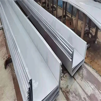 304 الفولاذ المقاوم للصدأ تسقيف مزراب 2.5 مم سمك ASTM القياسية المدرفلة على البارد مربع مزراب أنواع مخصصة